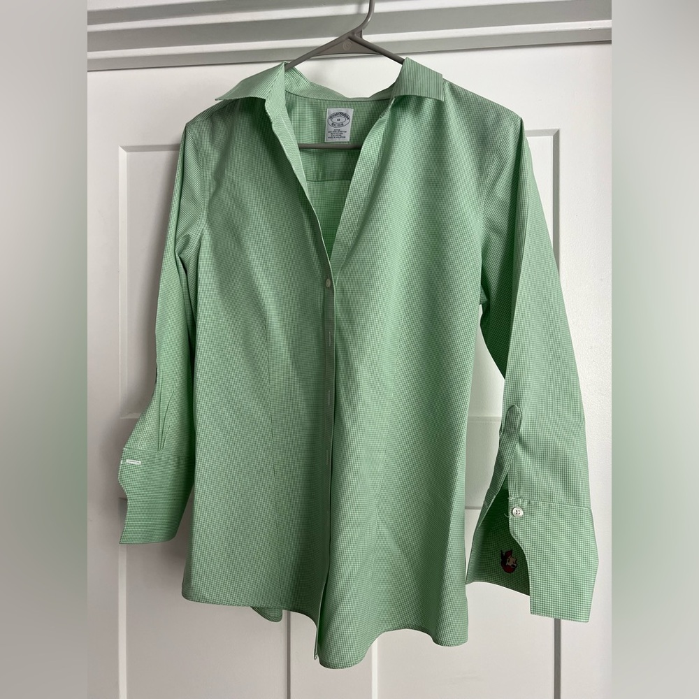 Brooks Brothers 3/4 sleeve fitted button down shirt, size 10